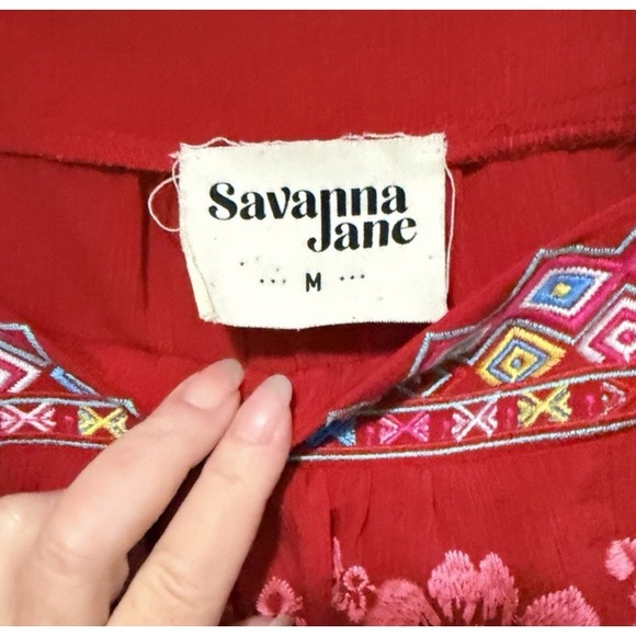 Savanna Jane Shirt Medium Red Floral Embroidered Short Sleeve Boho Flowy - Picture 3 of 5